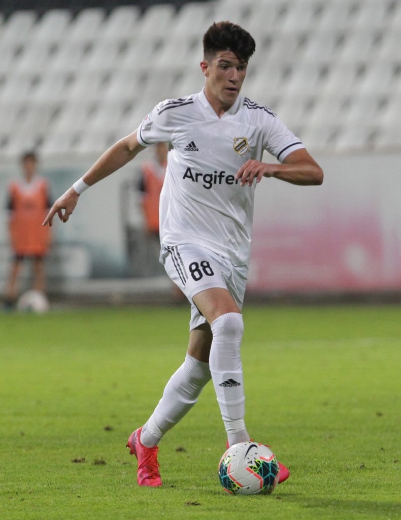 [:SR]Jovan Lukić u startnoj postavi protiv Novog Pazara…[:]